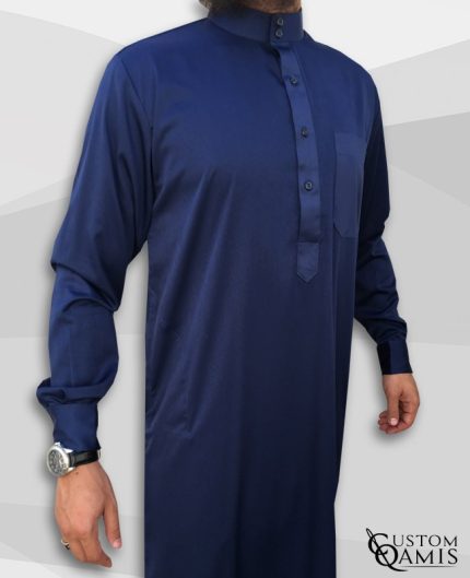 Qamin Saoudien Bleu marine tissus Precious Custom Qamis